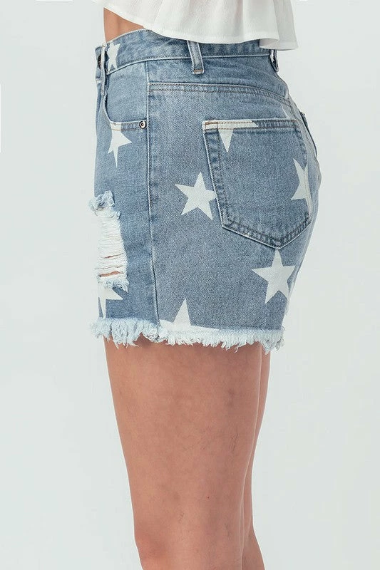 Trendnotes DENIM DISTRESSED STAR PRINT SHORTS