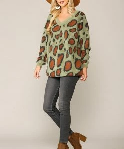 GiGio Leopard Pattern V-Neck Soft Sweater Top Blouses