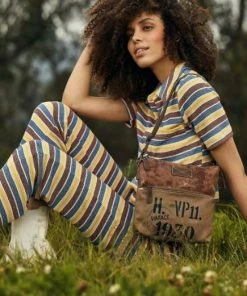 Myra Bag Auburn Accenture Small & Crossbody Bag