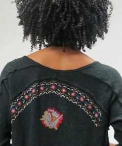 Caite Ladies Penni Pullover Top In Black