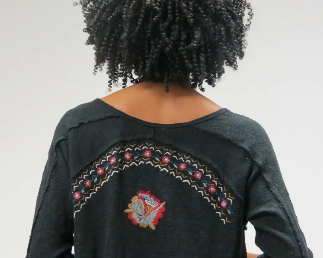 Caite Ladies Penni Pullover Top In Black