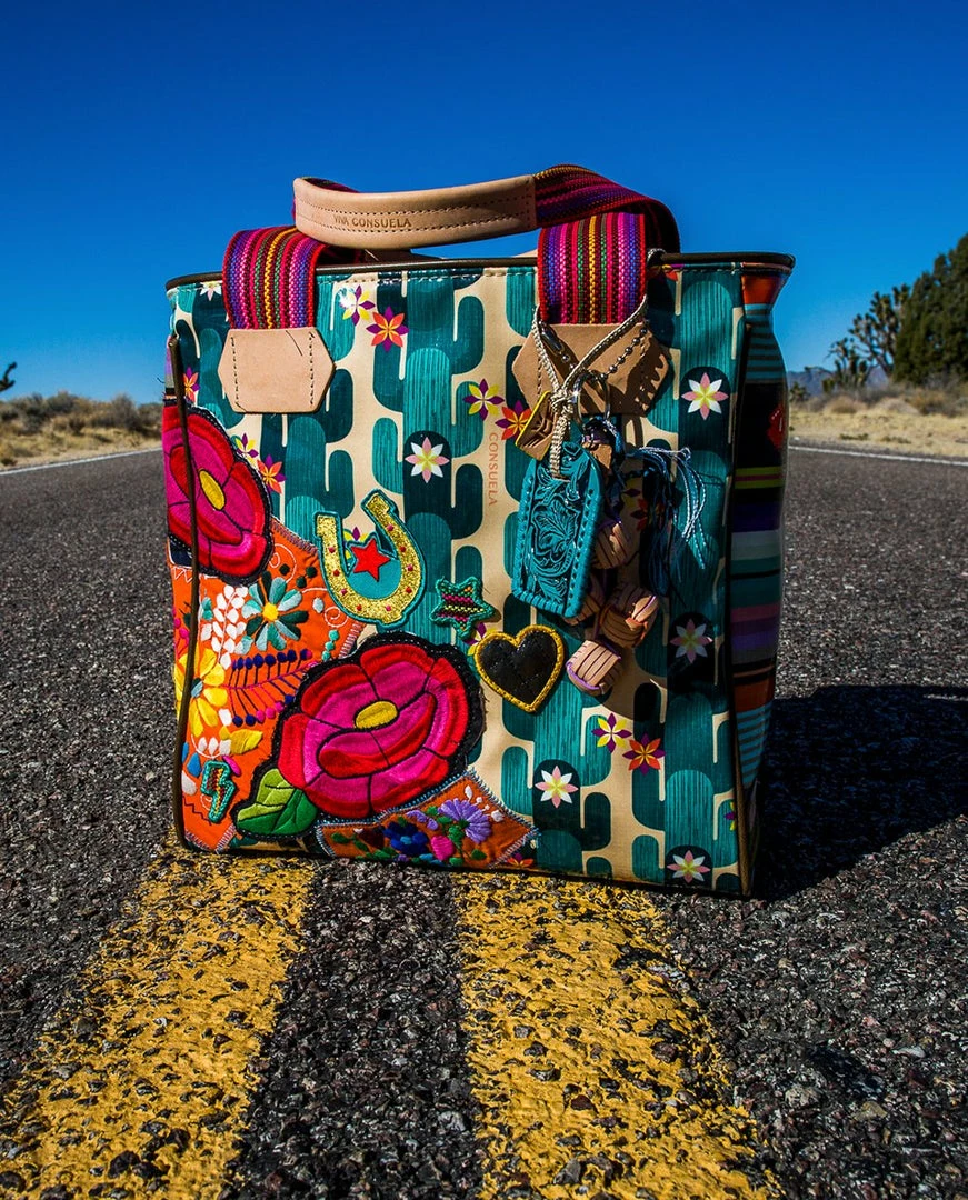 Consuela Dezi Classic.Tote