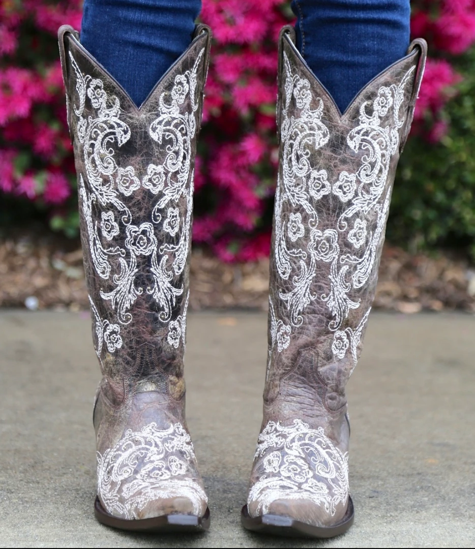 Boots Corral Brown White Full Stitch And Studs G1027 -(PM)