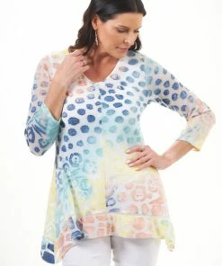 Adore Accessories PATCHINGTON 3/4 Sleeve Burnout Texture Top