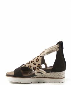 DIBA IMPORTS Green Clover Sandals