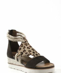 DIBA IMPORTS Green Clover Sandals