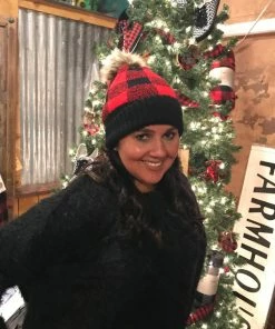 JJs Designs Buffalo Plaid Pom Pom Hat Accessories