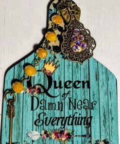Country Charm Cow-Tag Queen