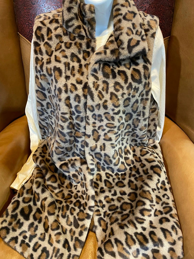 JJs Designs & Boutique Dusters - Kimonos Plush Leopard Vest