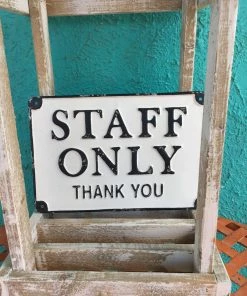 J Casa Decor "Staff Only" Sign