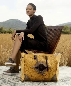 Myra "SURAMYA WEEKENDER BAG"